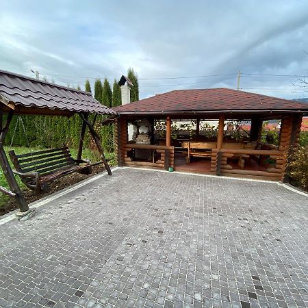 Садиба Вежа Werchowyna Exterior foto