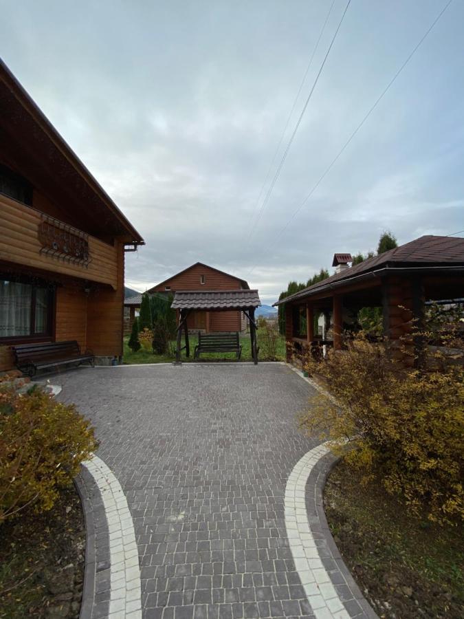 Садиба Вежа Werchowyna Exterior foto